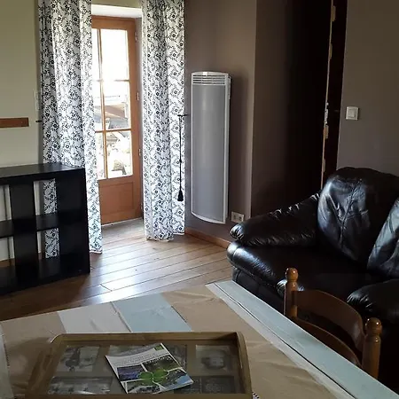 Le Domaine De La Hantraye Hébergement de vacances *